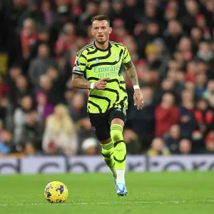 Arsenal's Ben White Stares Down Liverpool in Intense 2023-24 Premier League Showdown Arsenal's Ben White Stares Down Liverpool in Intense 2023-24 Premier League Showdown