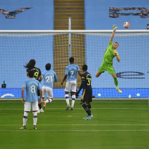Arsenal's Bernd Leno Faces Off Against Manchester City in Premier League Battle (2019-20) Arsenal's Bernd Leno Faces Off Against Manchester City in Premier League Battle (2019-20)