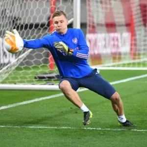 Arsenal's Bernd Leno Gears Up for Olympiacos Showdown in Empty Europa League Stadium
