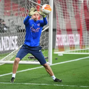 Arsenal's Bernd Leno Prepares for Olympiacos Clash in Empty Europa League Stadium