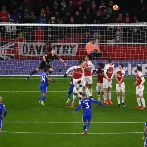 Arsenal's Bernd Leno Watches Free Kick Miss: Arsenal FC vs Cardiff City, Premier League 2018-19 Arsenal's Bernd Leno Watches Free Kick Miss: Arsenal FC vs Cardiff City, Premier League 2018-19