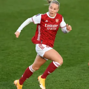 Arsenal's Beth Mead in Action: Arsenal Women vs Everton Women, FA WSL (December 2020) Arsenal's Beth Mead in Action: Arsenal Women vs Everton Women, FA WSL (December 2020)