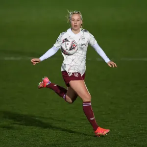 Arsenal's Beth Mead in Action: Chelsea Women vs. Arsenal Women, FA WSL Match, 2021 - Kingston Upon Thames