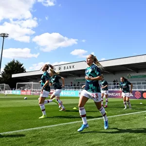 Arsenal's Beth Mead Prepares for WSL Clash Against West Ham United