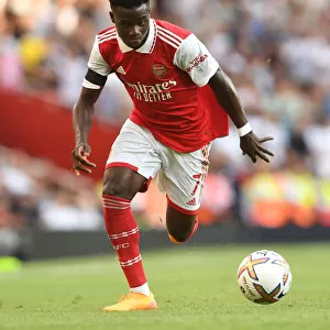 Arsenal's Bukayo Saka in Action against Fulham in 2022-23 Premier League