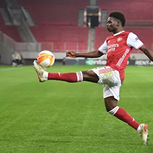 Arsenal's Bukayo Saka in Action against SL Benfica in the Europa League