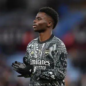 Arsenal's Bukayo Saka Applauding Fans Before Aston Villa Clash (Aston Villa vs Arsenal 2023-24) Arsenal's Bukayo Saka Applauding Fans Before Aston Villa Clash (Aston Villa vs Arsenal 2023-24)