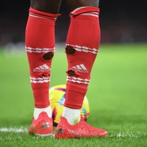 Arsenal's Bukayo Saka Faces Manchester United in the Premier League