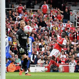 Arsenal's Bukayo Saka Misses Opportunity Against Brighton in 2022-23 Premier League