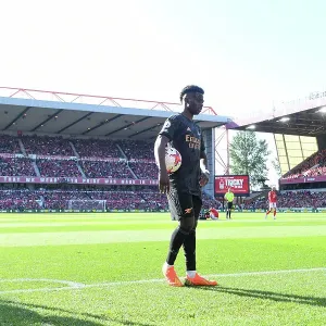 Arsenal's Bukayo Saka Readies Corner at Nottingham Forest, Premier League 2022-23