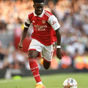 Arsenal's Bukayo Saka Shines in Arsenal FC vs. Fulham FC Premier League Clash (2022-23)