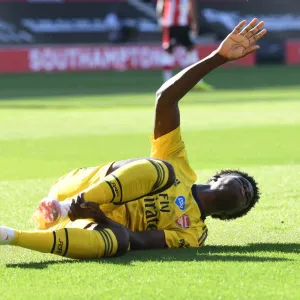 Arsenal's Bukayo Saka Suffers Injury in Southampton Clash (2019-20) Arsenal's Bukayo Saka Suffers Injury in Southampton Clash (2019-20)