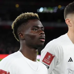 Arsenal's Bukayo Saka: Unwavering Focus Amidst Emirates FA Cup Battle Against Liverpool in Historic No More Red Kit Arsenal's Bukayo Saka: Unwavering Focus Amidst Emirates FA Cup Battle Against Liverpool in Historic No More Red Kit