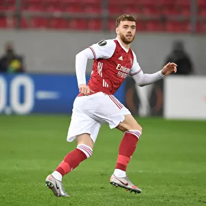 Arsenal's Calum Chambers in Action against SL Benfica, Europa League, Piraeus, Greece (February 2021)