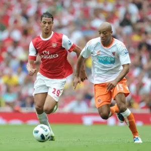 Arsenals Chamakh erzielt Dreierpack im 6-0-Sieg über Blacksbols Baptistes Arsenals Chamakh erzielt Dreierpack im 6-0-Sieg über Blacksbols Baptistes