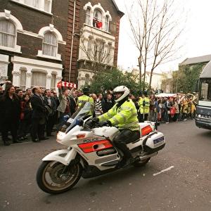 Arsenal's Champions League Semi-Final Debut: The Team's Arrival at Highbury, 19th April 2006