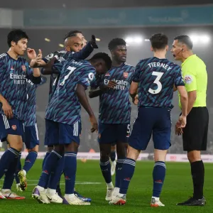 Arsenal's Controversial 3-Goal Comeback Against Leeds United in the Premier League Arsenal's Controversial 3-Goal Comeback Against Leeds United in the Premier League