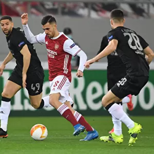 Arsenal's Dani Ceballos Breaks Past Benfica's Taarabt and Weigl in Europa League Clash