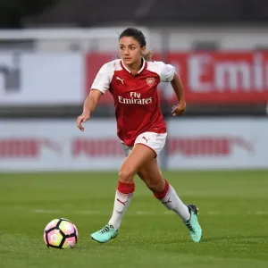 Arsenal's Danielle van de Donk in Action: Pre-Season Clash Against Everton Ladies Arsenal's Danielle van de Donk in Action: Pre-Season Clash Against Everton Ladies