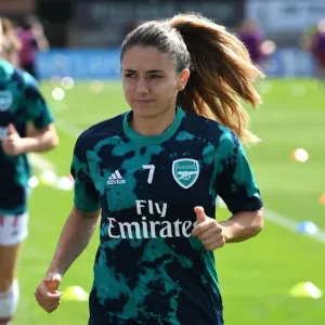 Arsenal's Danielle van de Donk Readies for WSL Clash Against West Ham United