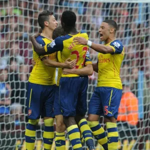 Arsenal's Danny Welbeck Scores Brace with Assists from Ozil and Oxlade-Chamberlain vs. Aston Villa (Premier League 2014-15)