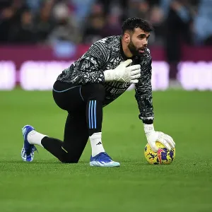 Arsenal's David Raya Prepares for Aston Villa Showdown in the Premier League (2023-24) Arsenal's David Raya Prepares for Aston Villa Showdown in the Premier League (2023-24)