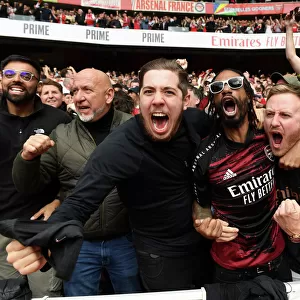 Arsenal's Derby Triumph: Euphoric Fans Celebrate Victory over Tottenham, Premier League 2022-23