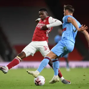 Arsenal's Eddie Nketiah Closes In on West Ham's Aaron Creswell in Intense Arsenal v West Ham United Premier League Clash