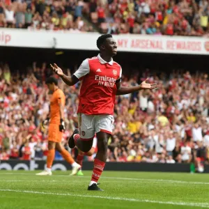 Arsenal's Eddie Nketiah Scores in Pre-Season Victory over Sevilla at Emirates Cup 2022 Arsenal's Eddie Nketiah Scores in Pre-Season Victory over Sevilla at Emirates Cup 2022