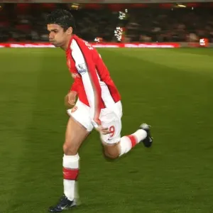 Arsenal's Eduardo Scores Brace in 4-0 FA Cup Victory over Cardiff City (2009) Arsenal's Eduardo Scores Brace in 4-0 FA Cup Victory over Cardiff City (2009)