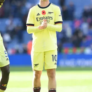 Arsenal's Emile Smith Rowe Celebrates with Fans after Leicester Victory