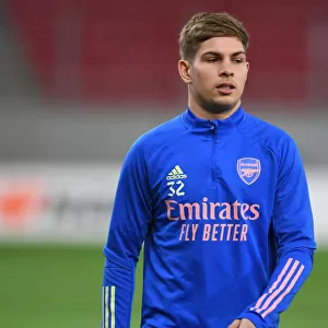 Arsenal's Emile Smith Rowe Gears Up for Arsenal v SL Benfica Europa League Clash in Piraeus
