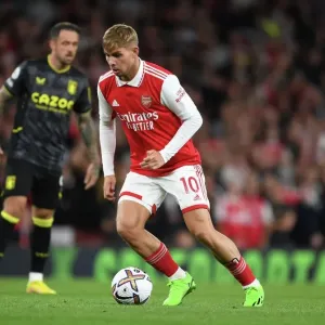 Arsenal's Emile Smith Rowe Shines in Premier League Clash Against Aston Villa Arsenal's Emile Smith Rowe Shines in Premier League Clash Against Aston Villa