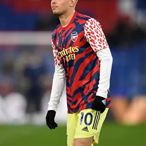 Arsenal's Emile Smith Rowe Warming Up Ahead of Crystal Palace Clash - Premier League 2021-22