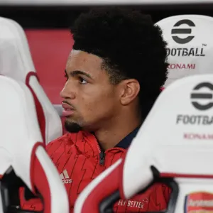 Arsenal's Ethan Nwaneri Prepares for Arsenal v West Ham United in the Premier League (2023-24) Arsenal's Ethan Nwaneri Prepares for Arsenal v West Ham United in the Premier League (2023-24)