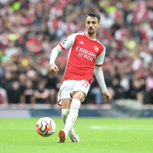 Arsenal's Fabio Vieira Shines: Gunners Dominate Fulham in 2023-24 Premier League Opener