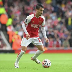 Arsenal's Fabio Vieira Shines in Premier League Clash Against Fulham (2023-24)