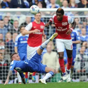 Arsenal's Five-Star Comeback: Alex Song vs. Raul Meireles at Stamford Bridge (3-5 in Favor of the Gunners), Premier League, 2011-12