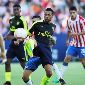 Arsenal's Francis Coquelin in Action Against Chivas (2016-17 Pre-Season)