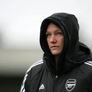 Arsenal's Frida Maanum Gears Up for FA WSL Showdown Against Manchester City
