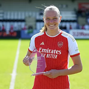 Arsenal's Frida Maanum Named Supporters Club Player of the Season