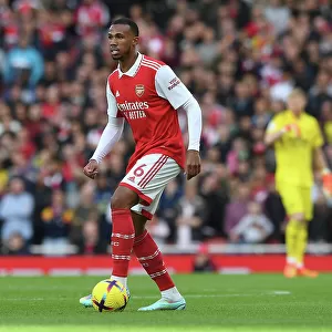 Arsenal's Gabriel Magalhaes in Action against Nottingham Forest (2022-23)