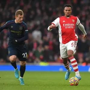 Arsenal's Gabriel Magalhaes Clashes with Burnley's Matej Vydra in Premier League Showdown