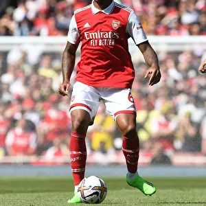 Arsenal's Gabriel Magalhaes Faces Off Against Leicester City in 2022-23 Premier League Clash
