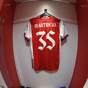 Arsenal's Gabriel Martinelli: Pre-Match Routine in Carabao Cup Semi-Final Against Liverpool
