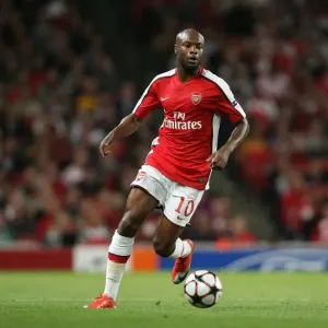 Arsenal's Gallas Leads Team to 2-0 Champions League Victory over Olympiacos Arsenal's Gallas Leads Team to 2-0 Champions League Victory over Olympiacos