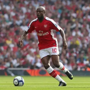 Arsenal's Gallas Shines: 4-0 Crush of Wigan Athletic in Barclays Premier League Arsenal's Gallas Shines: 4-0 Crush of Wigan Athletic in Barclays Premier League