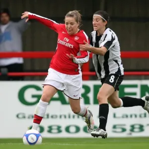 Arsenal's Gemma Davison Scores Seventh Goal in 9-0 UEFA Women's Champions League Victory over PAOK Arsenal's Gemma Davison Scores Seventh Goal in 9-0 UEFA Women's Champions League Victory over PAOK