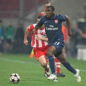 Arsenal's Gilles Sunu Shines in UEFA Champions League Victory over Olympiacos (9/12/2009)