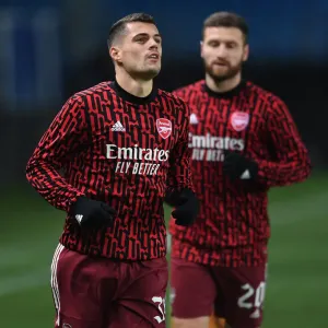 Arsenal's Granit Xhaka Warms Up Ahead of Molde FK Clash in Europa League Arsenal's Granit Xhaka Warms Up Ahead of Molde FK Clash in Europa League